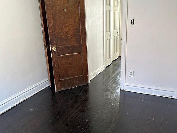 4th image of 6346 S Fairfield Ave #8