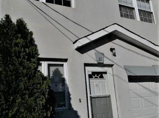 21 Linda Ct, Staten Island, NY 10302
