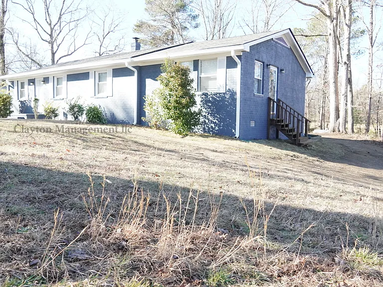 2120 S Waterside Dr — Photo 1