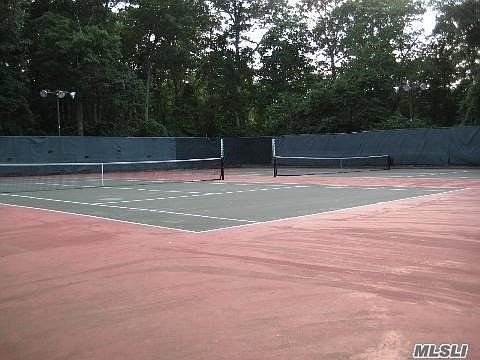 3rd image of 776 Hilltop Ct