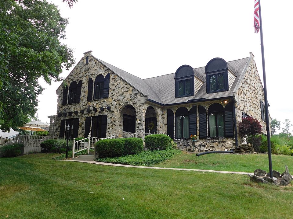1st image of 6239 Avalon Ln