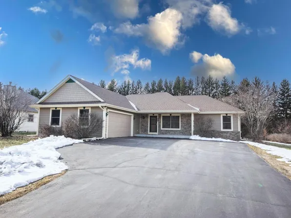 4131 Carneros WAY, Jackson, WI 53037