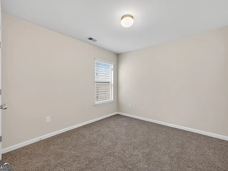 4497 Ravenwood Dr — Photo 16