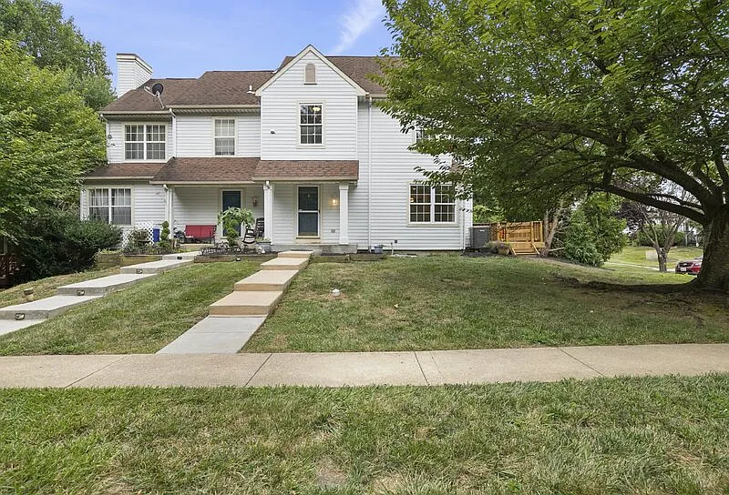 2258 N Tollgate Cir