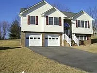 100 Johns Ct photo 1