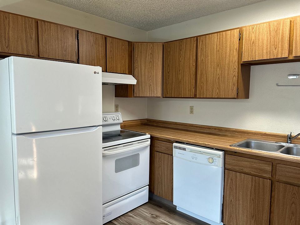 1st image of 627 E 8th Ave APT 3