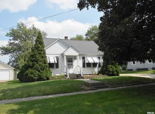 317 S Grove St, Walcott, IA 52773