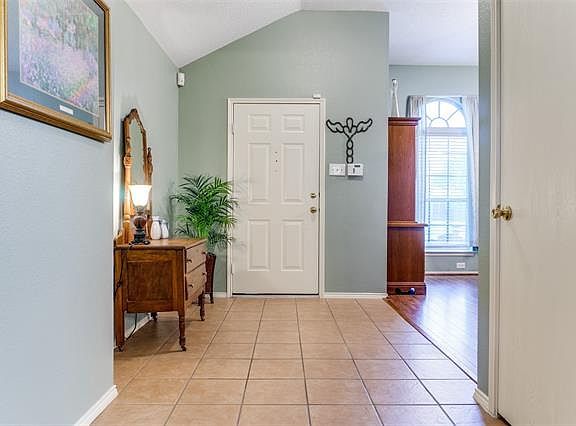 5th image of 314 Aspenwood Trl