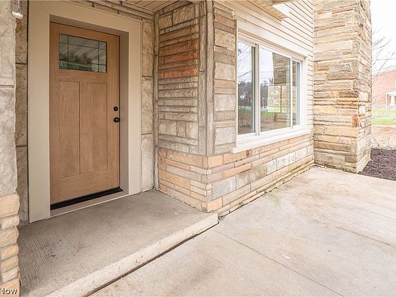 5th image of 1940 Canton Rd