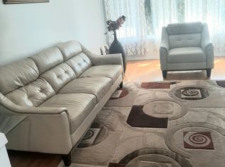 2141 Meadowbrook Rd, Burlington, ON L7P 2A6