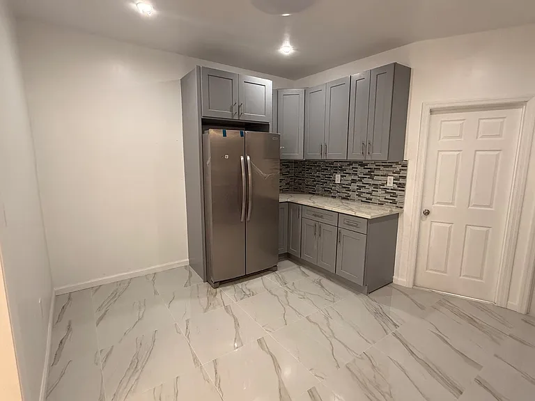 430 Pine St — Photo 4