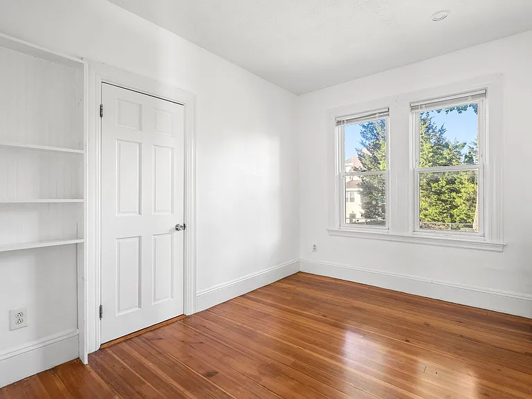 15 Parsons St #15 — Photo 11