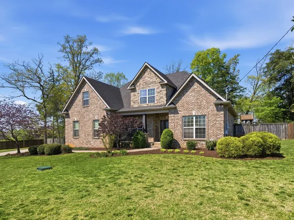 1105 Blackjack Way, Murfreesboro, TN 37129