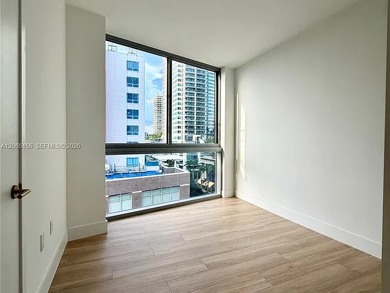 90 NE 32nd St #712 — Photo 17