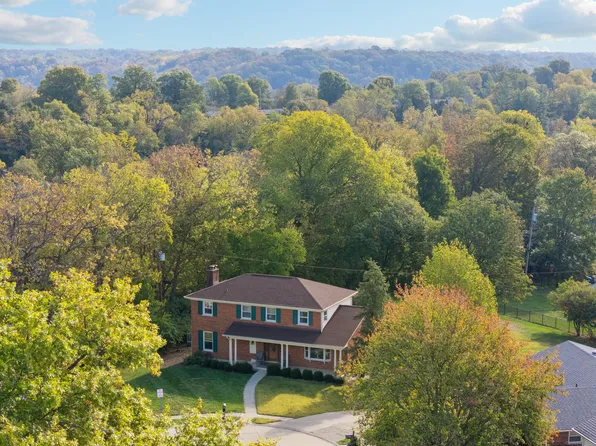 562 Coach Light Dr, Edgewood, KY 41017
