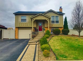 19746 S Woodruff Ct, Frankfort, IL 60423