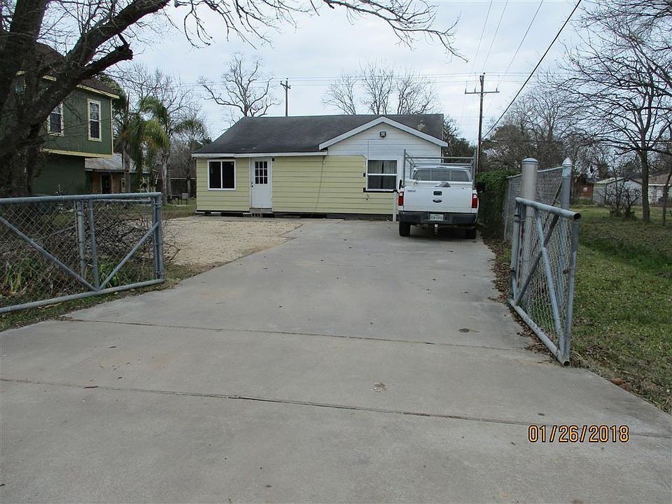 1st image of 1802 N Avenue S