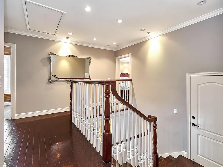 950 S Longwood Ave — Photo 28