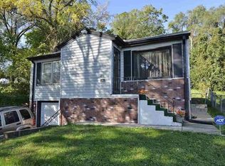 3916 N 38th St, Omaha, NE 68111