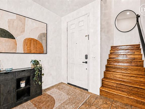 4th image of 1009 Bayberry Ct