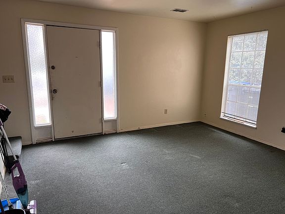 3rd image of 1303 Coffman St APT 1