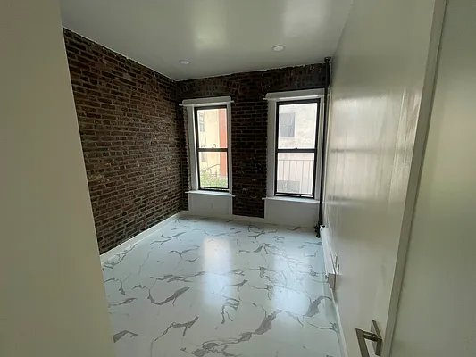 Rented by Eight Horse Realty | media 16