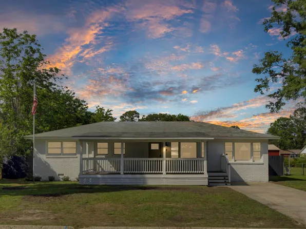 32 Elmora Ave, Goose Creek, SC 29445