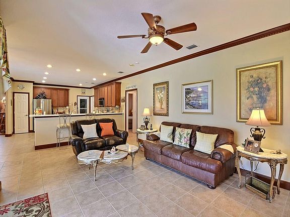 3rd image of 1277 Scarlet Oak Cir