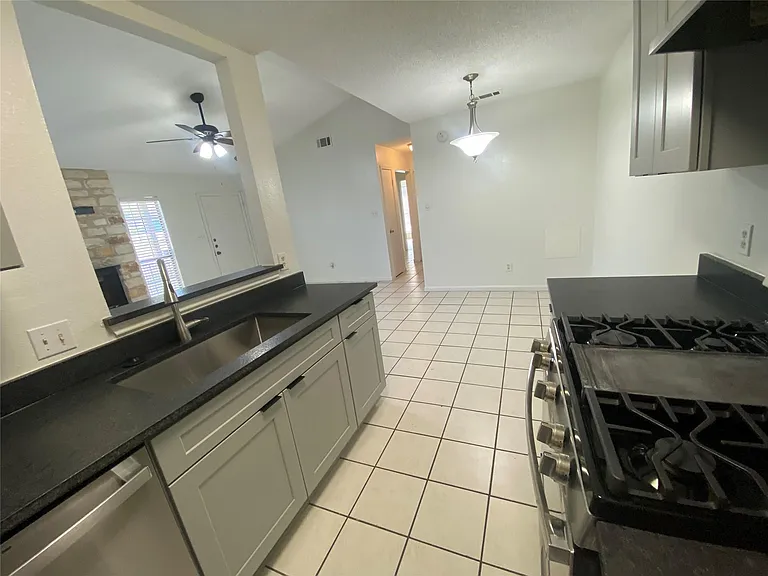 14201 Sussman Ct #B — Photo 7
