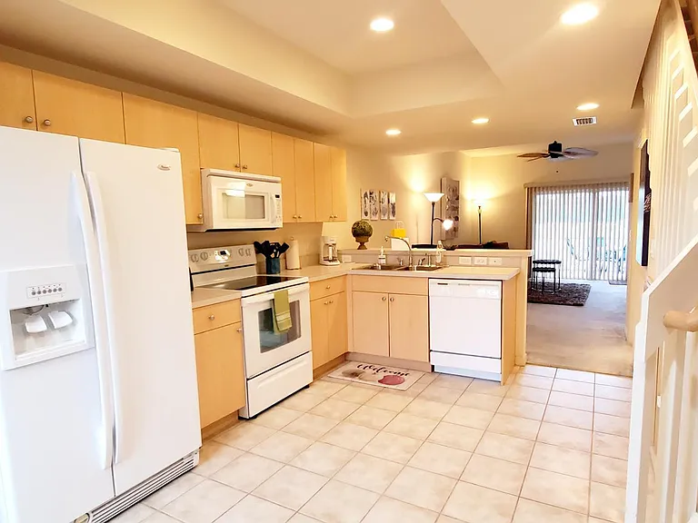 1236 Rio De Janeiro Ave #401 — Photo 4