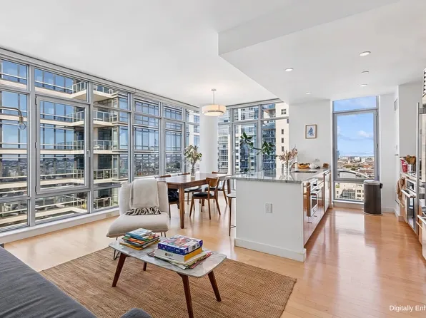 1 Northside Piers, Brooklyn, NY
