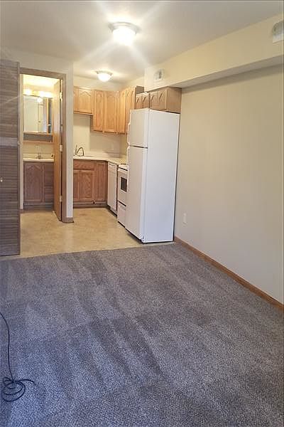 1st image of 10 Main St SE Unit C