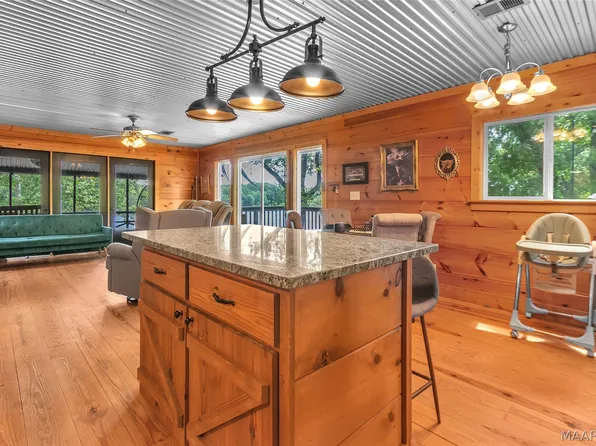 918 River Rd, Lowndesboro, AL 36752