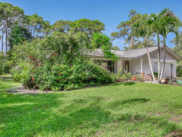 5548 Shirley Dr — Photo 3