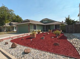916 Vintage Oak Ave, Galt, CA 95632