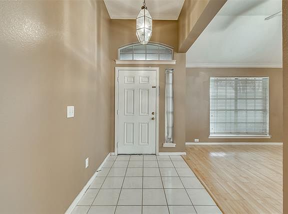 3rd image of 2022 Wrotham Ln