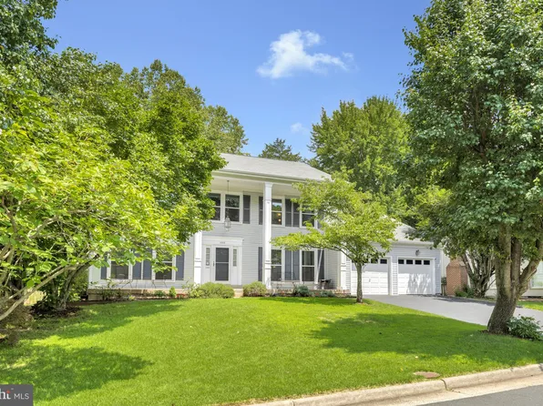 4305 Warner Ln, Chantilly, VA 20151