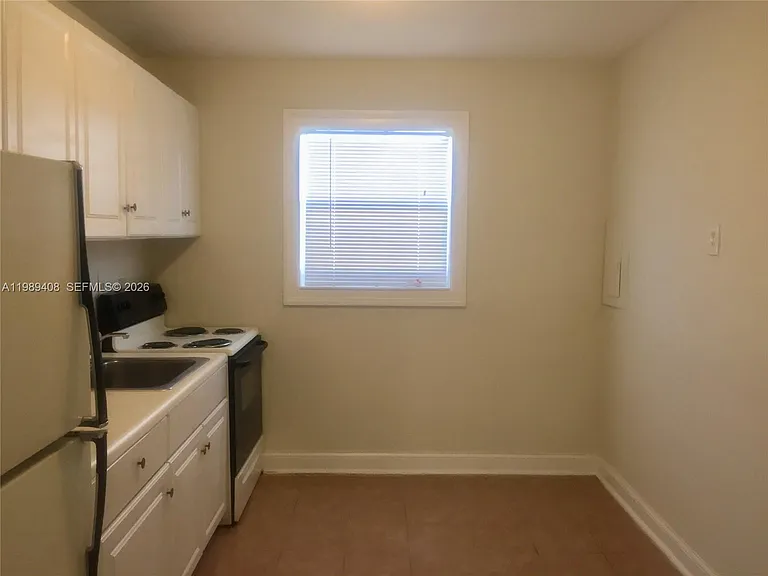 2551 NW 13th St #29 — Photo 3