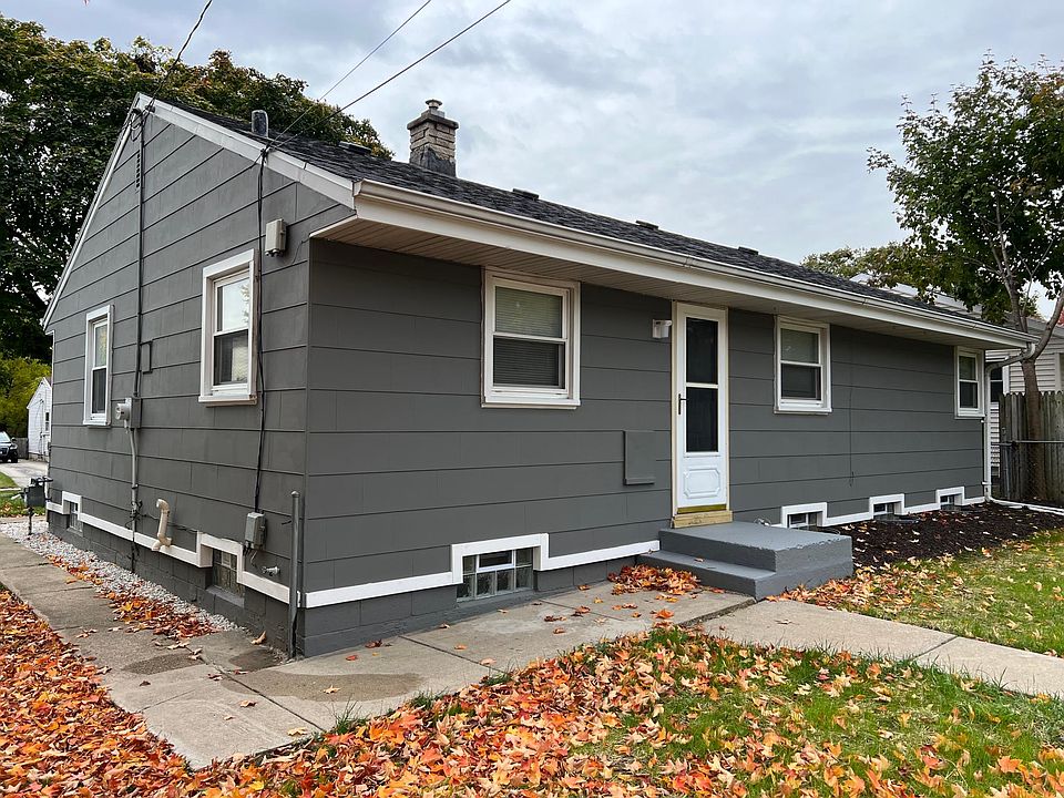 2nd image of 8216 W Eggert Pl