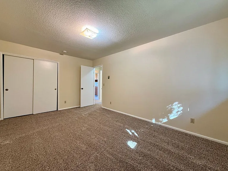 4516 NE Hancock St — Photo 6