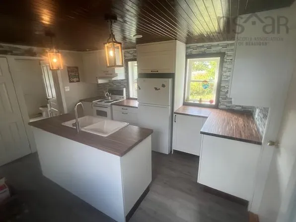 1095 New Harbour Lundy Rd, Guysborough, NS B0H 1T0