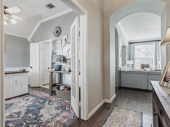 4th image of 7407 Summit Meadow Ln