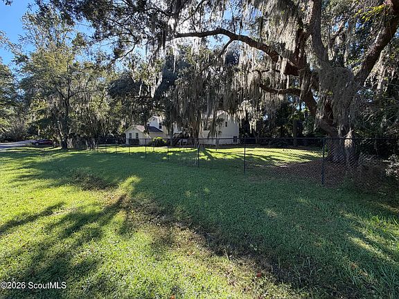 5th image of 72 Marsh Oak Dr