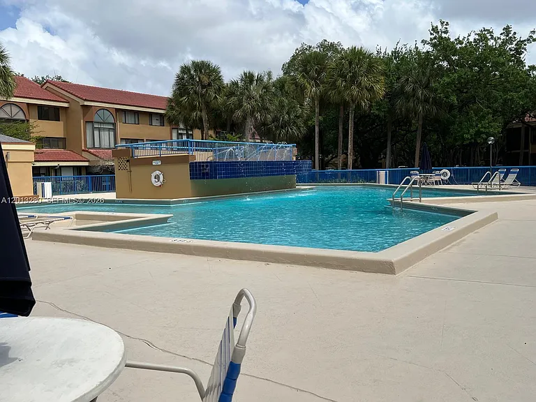 15533 Miami Lakeway N #201 — Photo 7