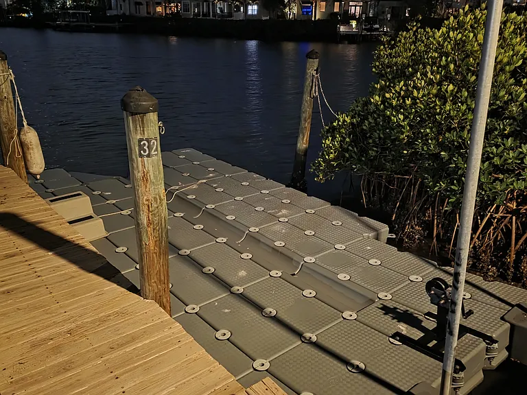 8830 Bay Pointe Dr #105 — Photo 28