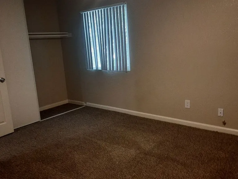 Canyon Club Apartments — Photo 44
