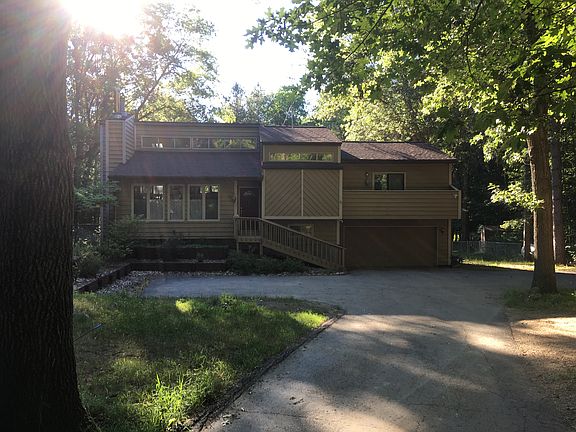 2nd image of 1251 Fero Ave NE