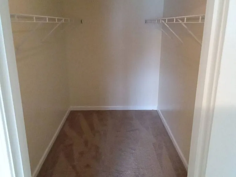 738 Ablow Dr — Photo 15