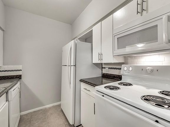 3rd image of 4330 Bowser Ave APT 208