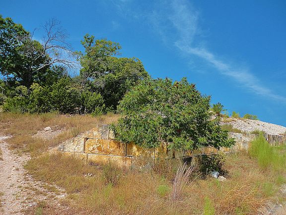 2nd image of 3509 Shoreline Dr